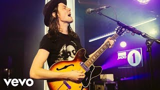 James Bay - Hymn For The Weekend (Coldplay cover in the Live Lounge)