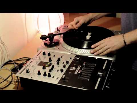 DV/DJ-Tech Scratch Battle - Backtrack - Round 1