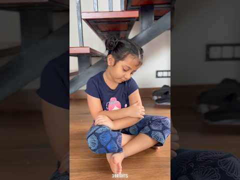കുഞ്ഞ് ഭാരം ചുമന്നപ്പോൾ… 😲 #shorts #youtubeshorts #short