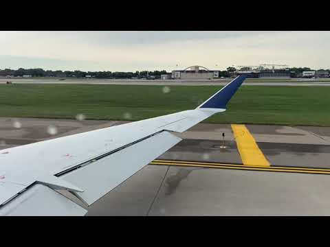 Delta Connection CRJ-900 takeoff from Minneapolis/St. Paul