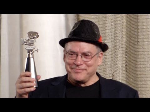 download lagu mp3 mp4 Rosakinder, download lagu Rosakinder gratis, unduh video klip Rosakinder