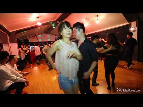 살세로 & 살세라 살사 - 수바노 스페인 댄서 초청 파티