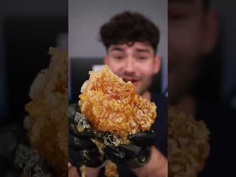 Does Raw Honey Comb Cause Cavities!? #shorts