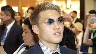 サッカー日本代表が出発　堂安はエルメス、中村はヴィトン…個性光るモデル級クールな装いで機上の人に　前田はレアなシャネル