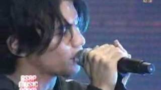 &#39;Di Na Mababawi - SpongeCola (Live In Asap 09)