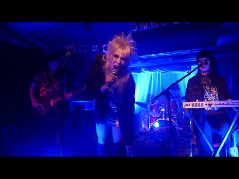 Causa de Muerte - Treat Me Like a Dog