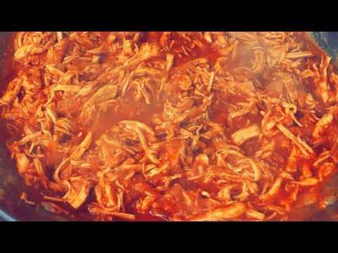 HOW TO MAKE TINGA DE POLLO | SPICY SHREDDED CHICKEN | The JayLi Life