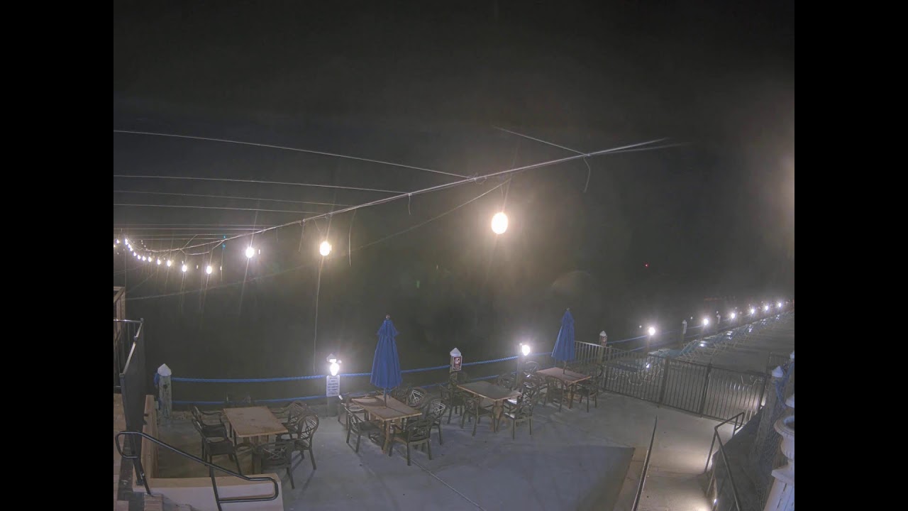 Live webcam view of Jimmy's Fish House Beachfront Cam