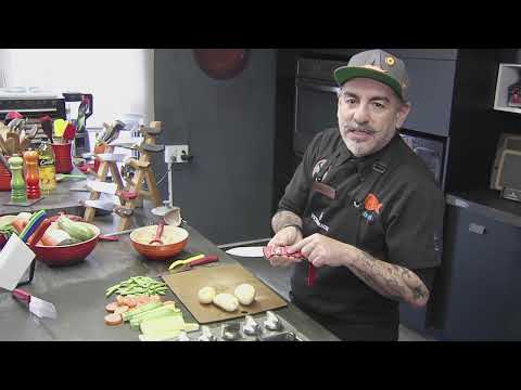 Receta de Caldo Tlalpeño con Aquiles Chávez