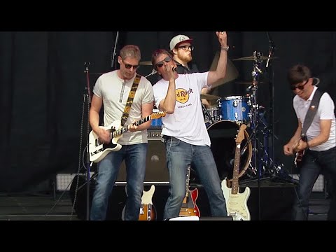 PHOENIX CONTACT BAND - Let Me Entertain You (Robbie Williams Cover)