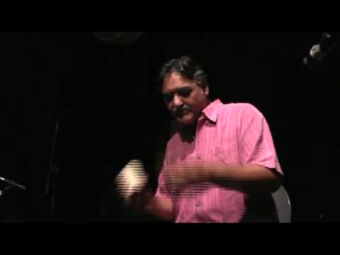 Glen Velez plays shaker.mpg