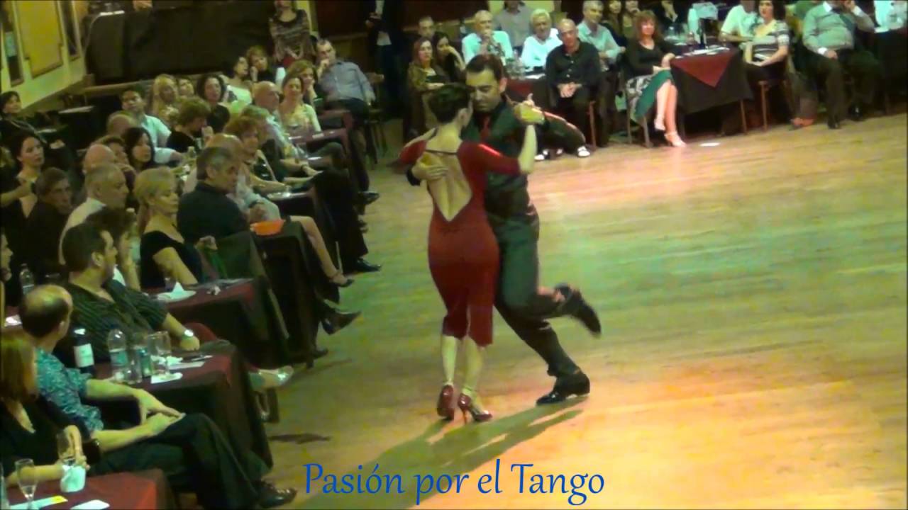 INES MUZZOPAPPA y DEMIÁN GARCIA Bailando el Vals TU OLVIDO en YIRA YIRA MILONGA