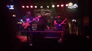 My fan video of Without Warning (Dokken tribute band) 2/24/2017