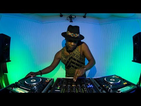 Service: Marques Wyatt in Los Angeles