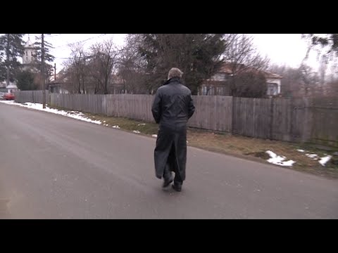 &bdquo;C&acirc;te picioare avea omul &icirc;n Evul Mediu&rdquo;! Rom&acirc;nii spun lucruri mai mult dec&acirc;t trăsnite! Te vei sufoca de r&acirc;s! (VIDEO)