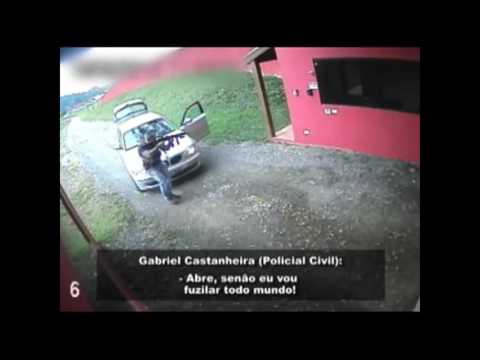 Crazy brazilian cop breaks into residential
