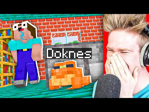 How long can I pretend to be a frog spectator before he notices?  |  Minecraft Extreme