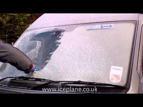 Iceplane Double-bladed Car Ice Scraper in Action