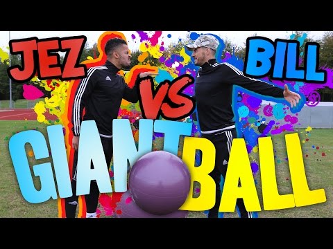 GIANT FOOTBALL PENALTY SHOOT OUT! | BILLY WINGROVE VS JEREMY LYNCH