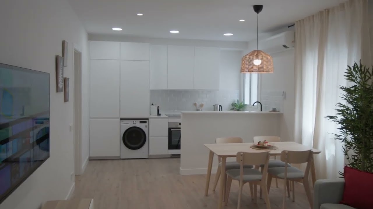 Sants A UA13 Upturn Apartments