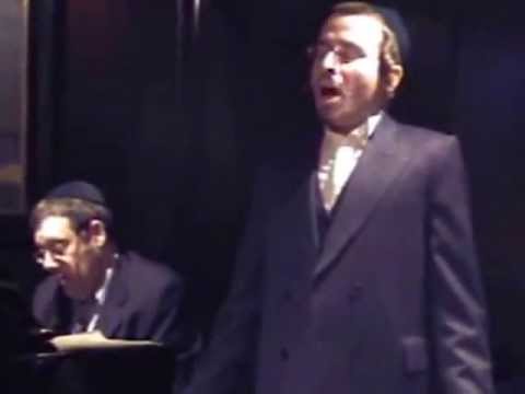 Cantor Yaakov Stark Sings Eilu Devurim.