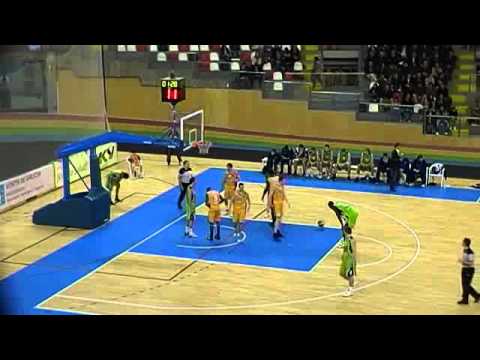 PLATA LEYMA BASQUET CORUÑA,81 - FONTEDOSO CARREFOUR EL BULEVAR DE AVILA.,57 (10/12/2011 0:00:00)