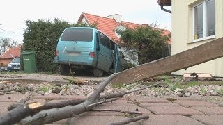 preview picture of video 'Braniewo:Pijany kierowca busa omal nie doprowadził do tragedii'