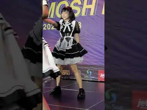 220528 (Boa Fancam) Mayday - RiSE AGAiN @ Idol Mosh Pit - Donki Mall Thonglor