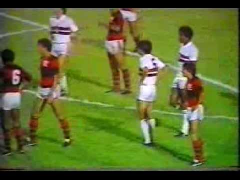 São Paulo 3 x 4 Flamengo (16/02/1982) Jogo completo