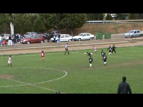 CD La Bañeza - PreBenjamín B - Robo, jugada y fuera de juego sobre la linea