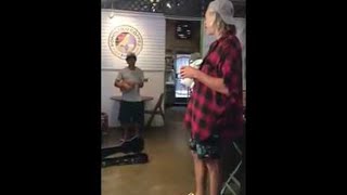 Coffee Shop Musician Sings Surprise Duet with Matisyahu without Knowing It || ViralHog