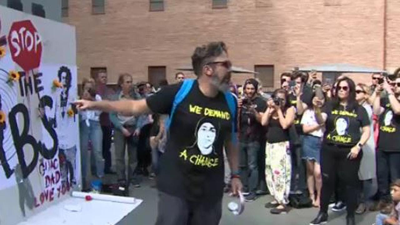 Father of Parkland Victim Honors Son With Mural Aiming to 'Stop the BS'