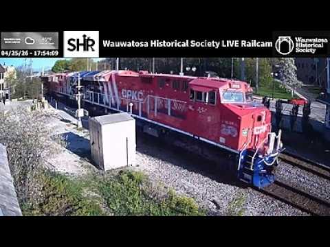 Live webcam view of Wauwatosa Historical Society Railcam