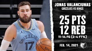 [其他] Metu灌完騎在Valanciunas身上 大V不爽