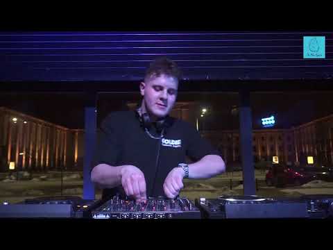 The Blue Oyster: Luca Novicci / 17.01 / 20 - 21