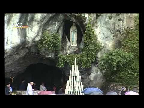 Chapelet à Lourdes