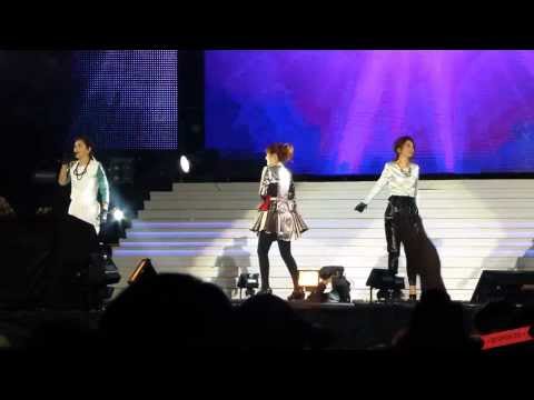 2012.12.31 S.H.E - 美麗新世界 台中跨年晚會 @洲際棒球場停車場