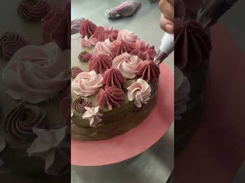 #cake designed #krishantha sanjeewa ක්‍රිශාන්ත සංජීව ❤️❤️❤️