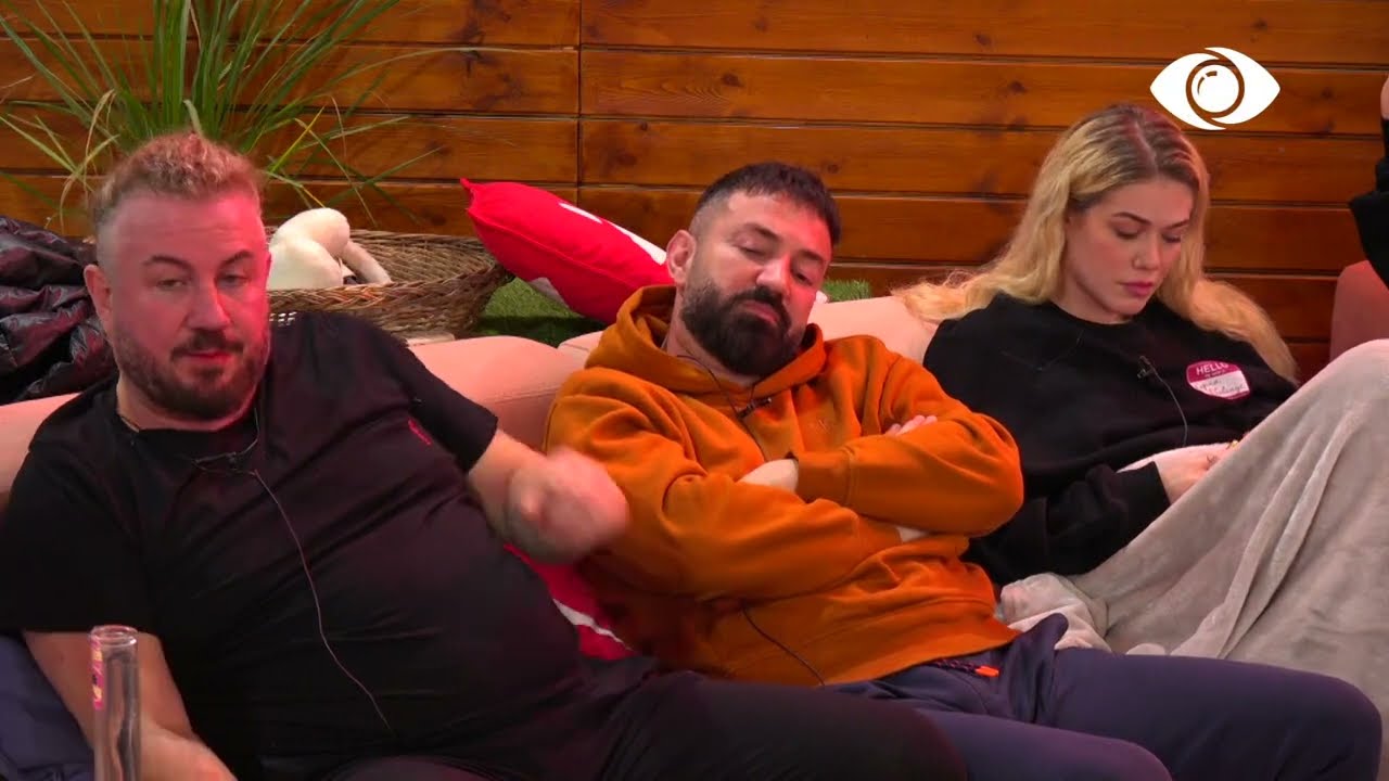 Mbrëmja e Djemve/ Cili ka qenë takimi më i sikletshëm me një vajzë?