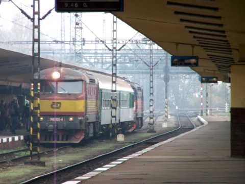 749 100 a 749 121 pk na R 1246 - příjezd Praha Smíchov - 31.10.2010.