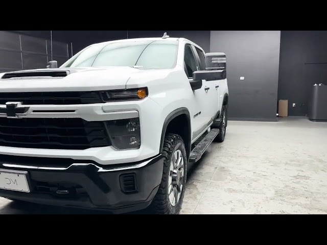 2024 CHEVROLET SILVERADO 2500 HD CREW CAB PICKUP V8, 6.6 LITER CUSTOM PICKUP 4D 6 1/2 FT
