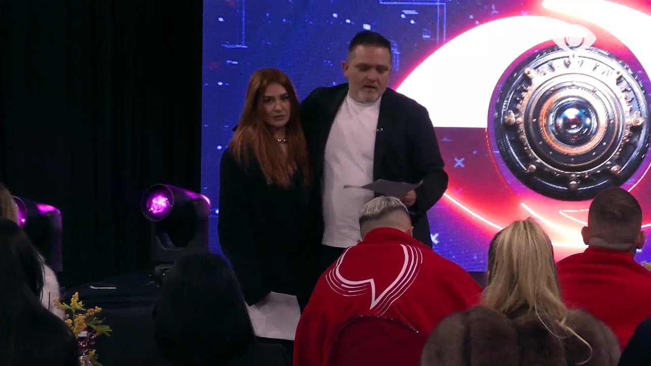 T'i di sakrificat/ Juli dhe Vesa në një performancë të ndjerë për 8 Marsin