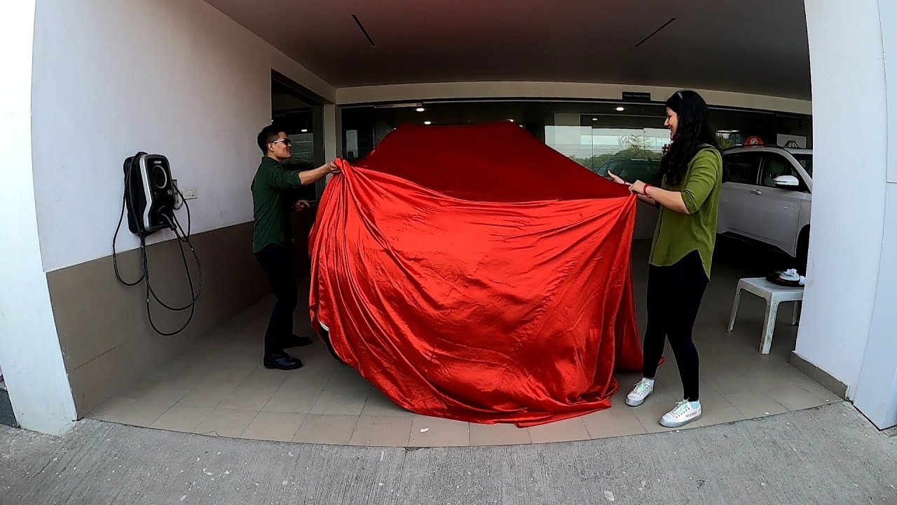 Taking Delivery of a brand new v cross d max ISUZU #vroomvroommj #isuzu #chandigarhvlogger