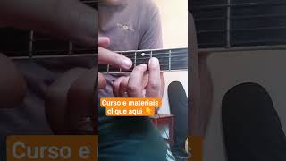 Aula de violão. como dedilhar uma música famosa no violão