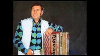 Tonton Cristobal (Pierre Perret) - par Aimable et son accordéon