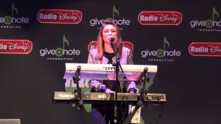 Daya performs &quot;Back to Me&quot; at Jericho school