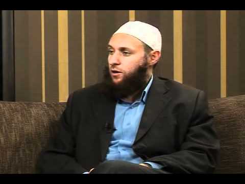 Cilat janë gabimet e mundshme që mund t'i bëj njeriu gjatë namazit? - 114.8