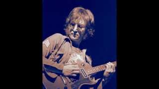 John Lennon Sunday Bloody Sunday ( without Yoko Version).wmv