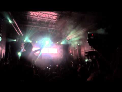Dj Tiesto @ Inox Park Paris 2011 Grant Smillie ft. Zoe Badwi - Carry Me Home (Tommy Trash Remix)