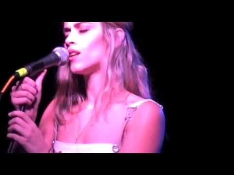 Σαββέρια Μαργιολά-Ήταν καμάρι της αυγής